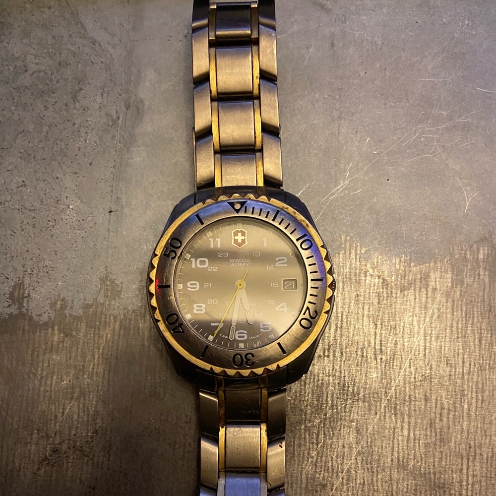 Swiss Army "The Titanium Watch" Vintage 24304 RARE